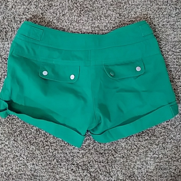 Shorts - Picture 2 of 4